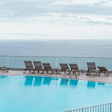 Golden Escape In * Funchal (Madeira)