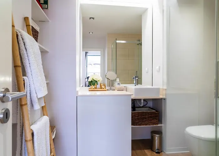 Golden Escape In Apartman *