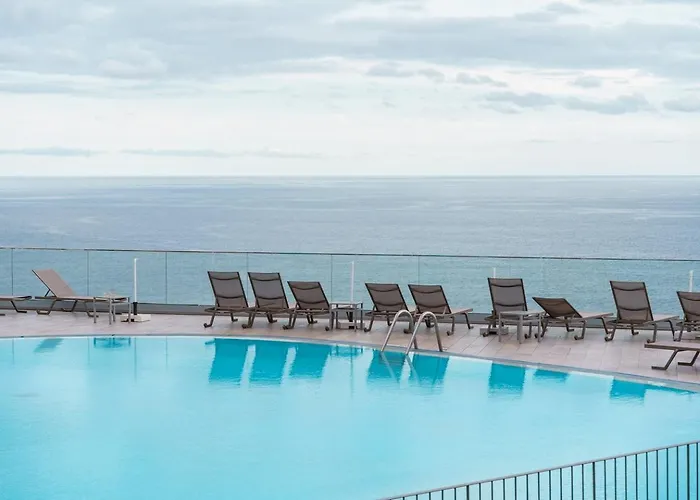 Golden Escape In * Funchal